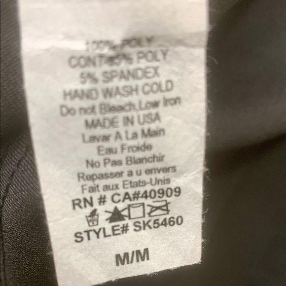 Beautiful Dress. - Picture 3 of 3